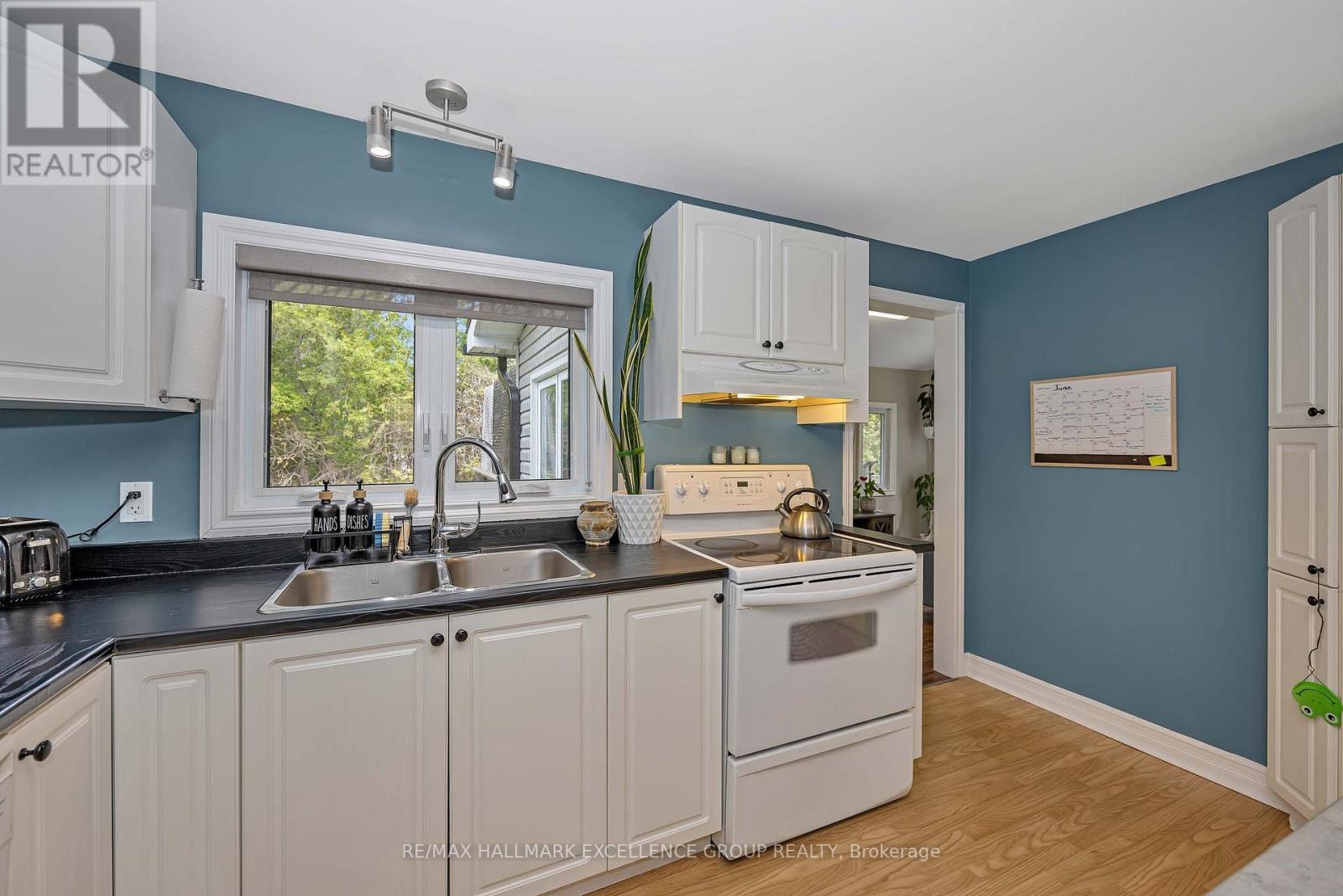 1310 HENRI CIRCLE - 13