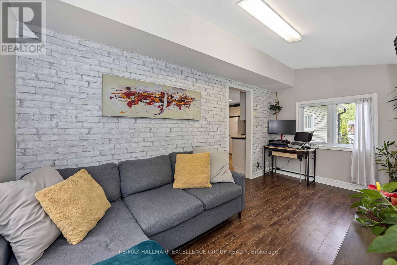 1310 HENRI CIRCLE - 18