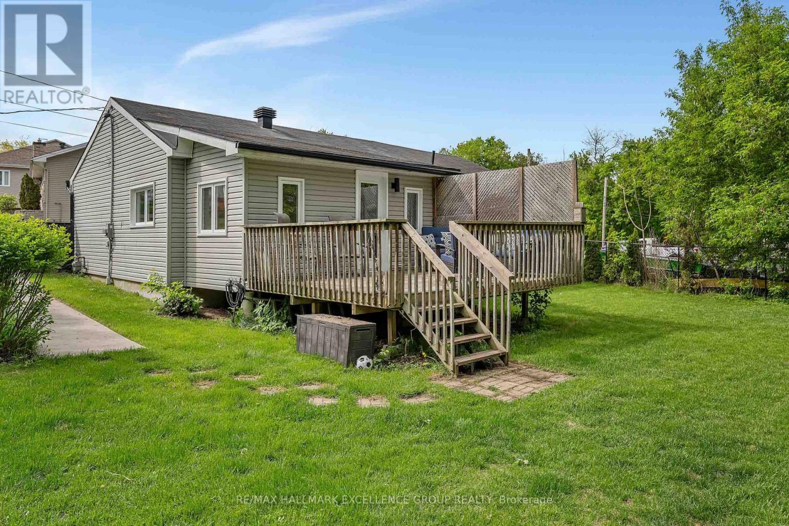 1310 HENRI CIRCLE - 37