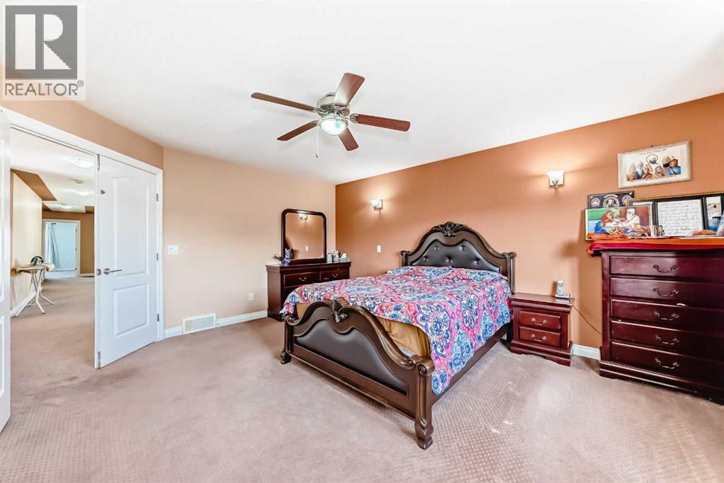 117 Saddlelake Grove NE - 18