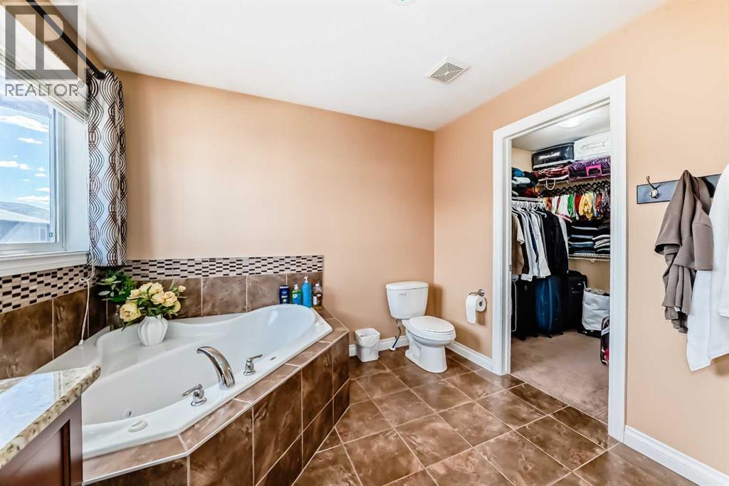 117 Saddlelake Grove NE - 20