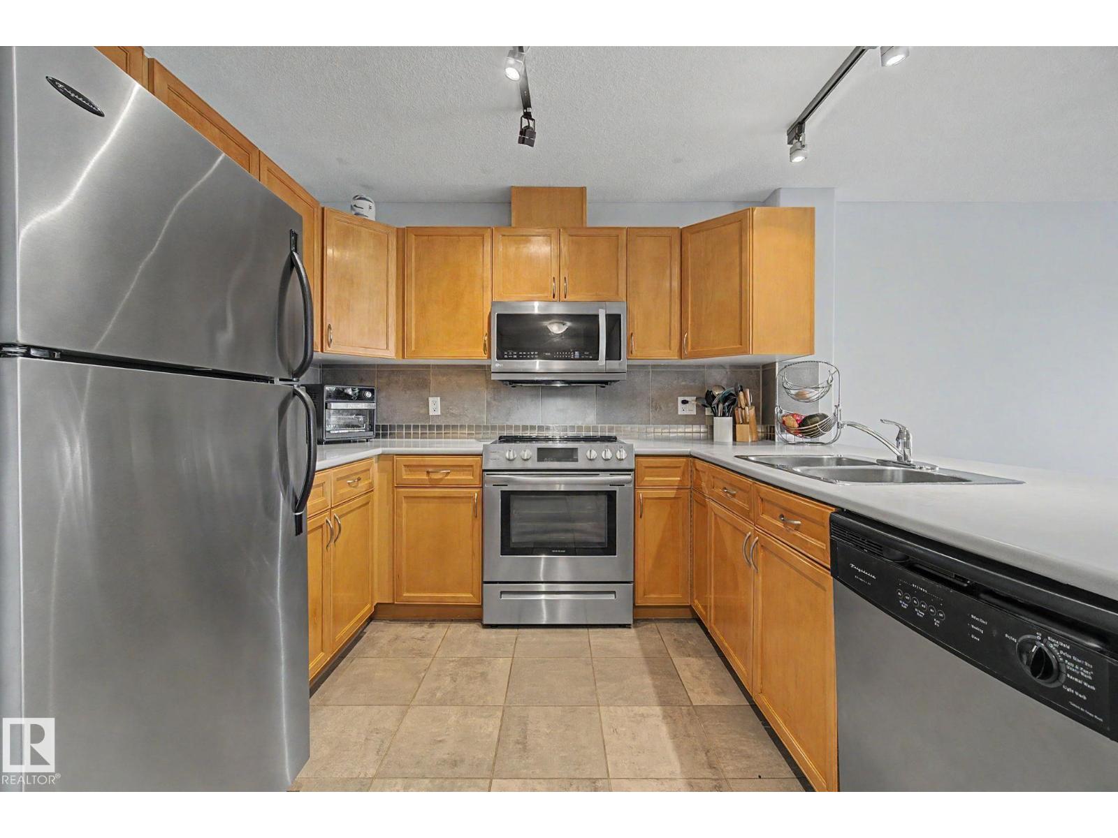 #303 530 HOOKE RD NW - 2
