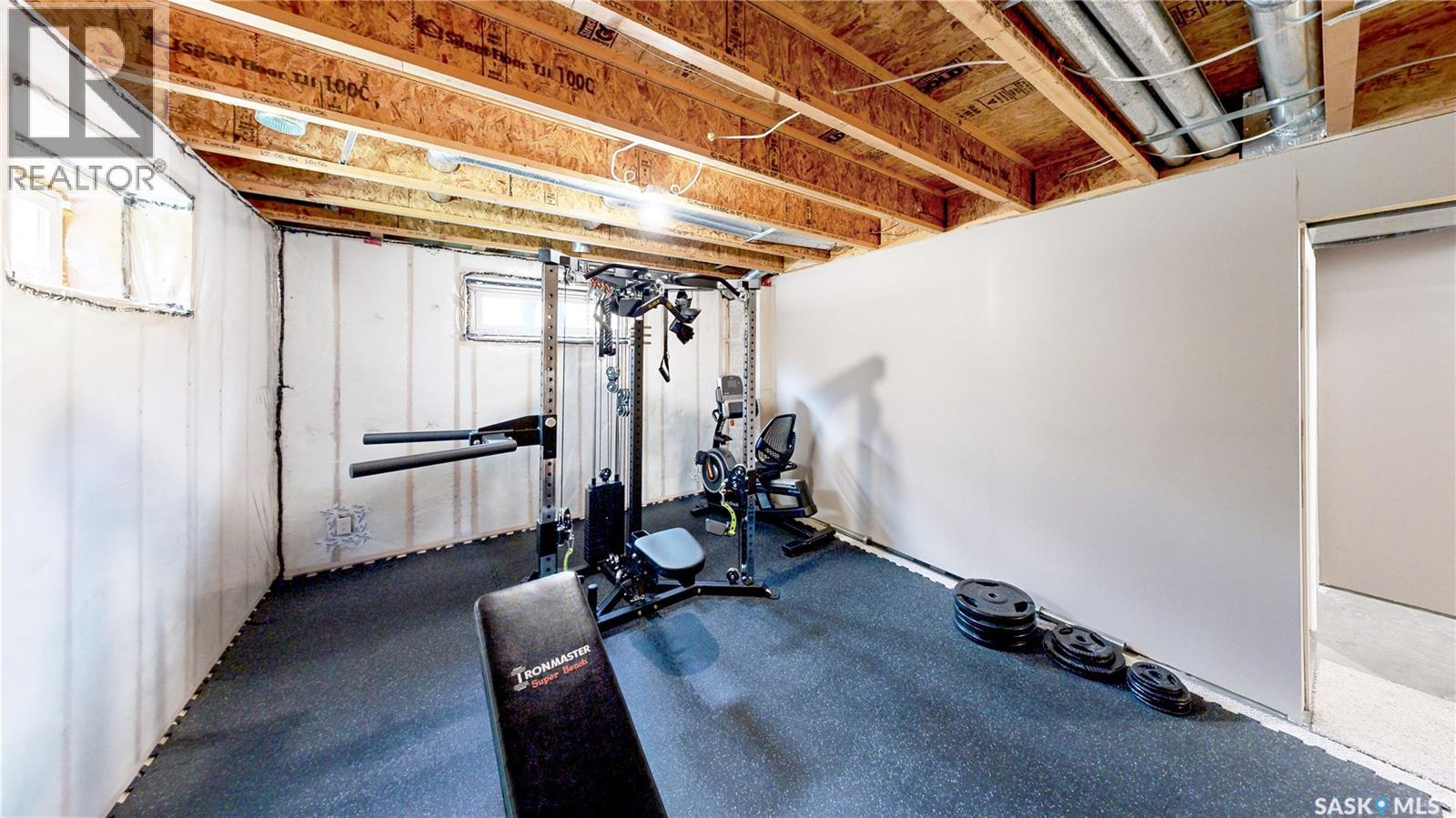 7058 Wascana Cove DRIVE — photo 39