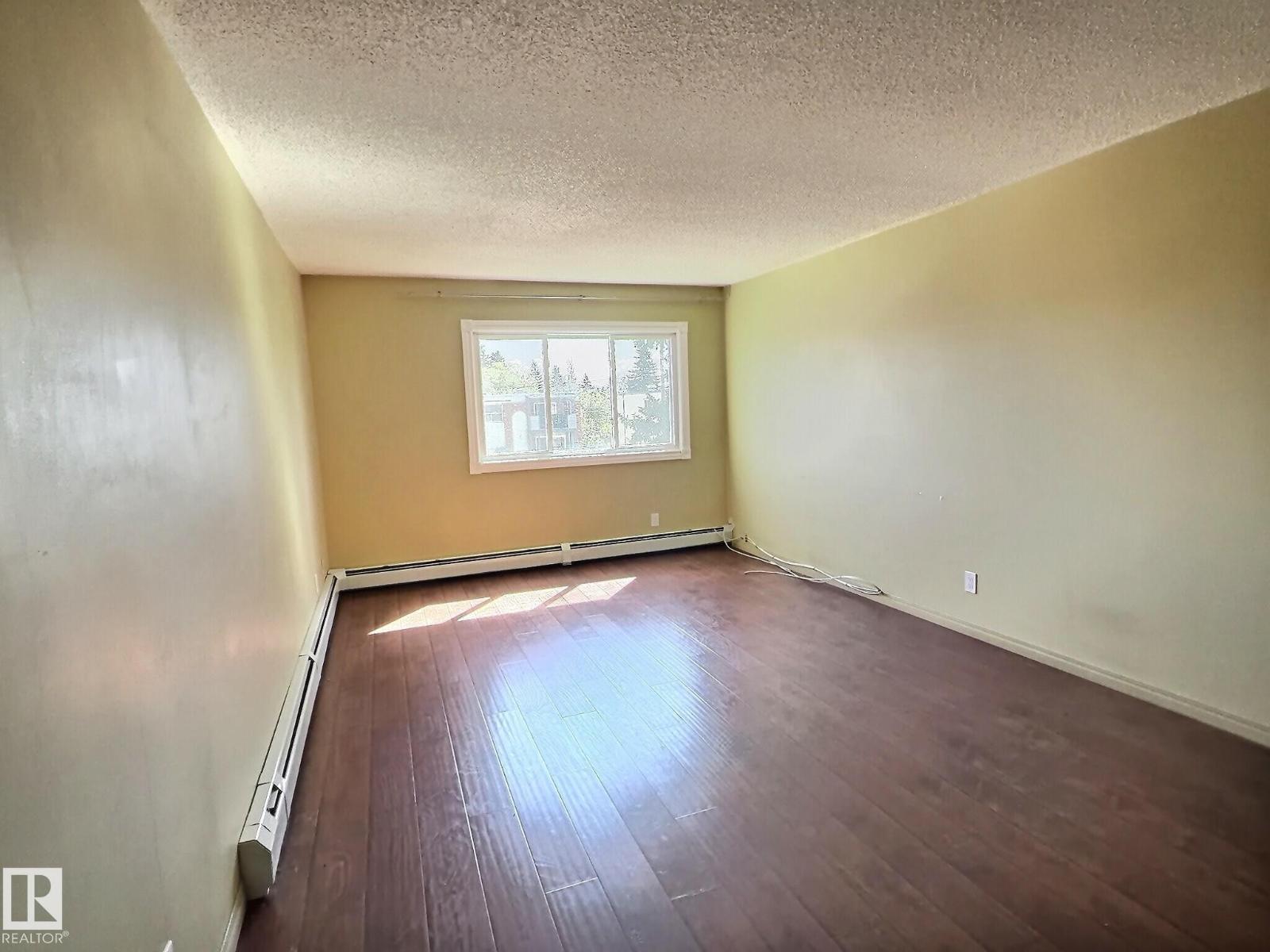 #306 9730 156 ST NW - 7
