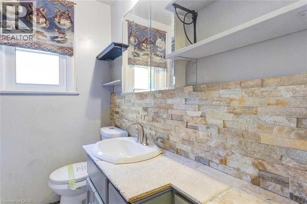 135 WEXFORD Street S - 14