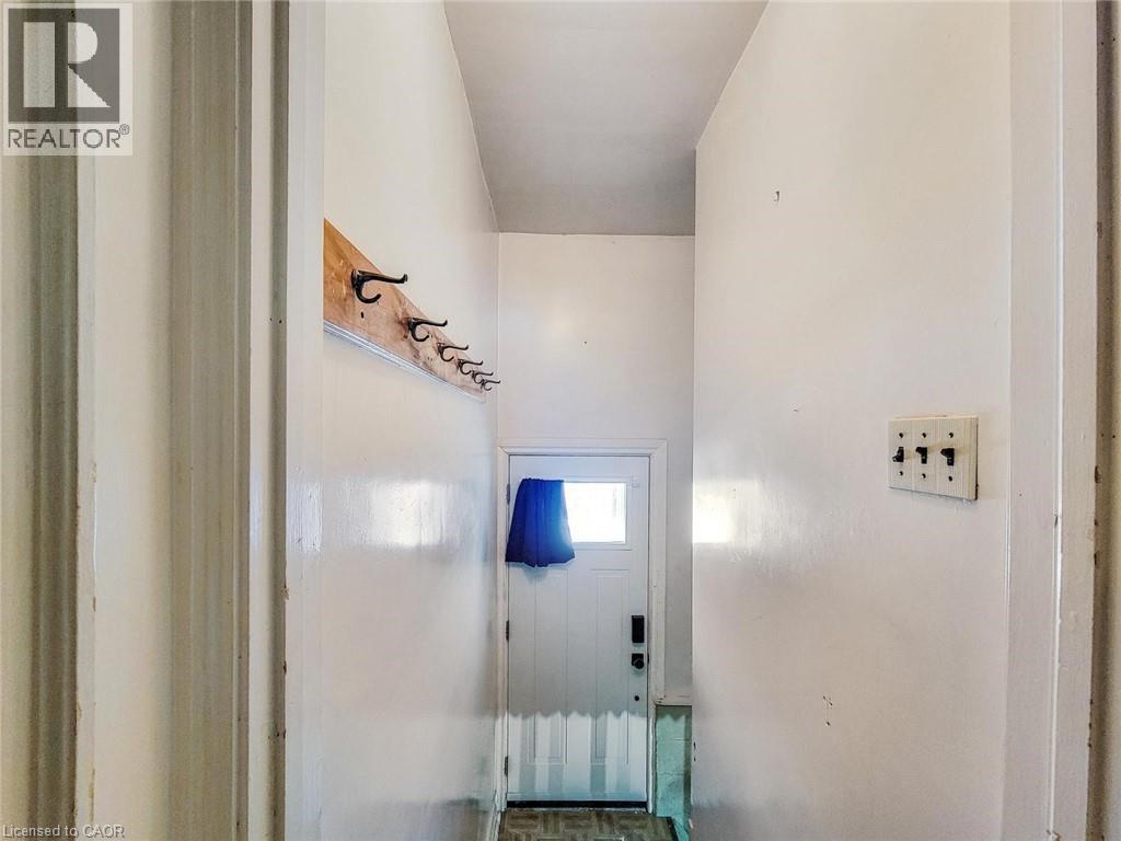 135 WEXFORD Street S - 20