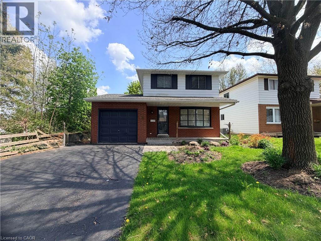 43 FOREST GLEN Crescent - 1