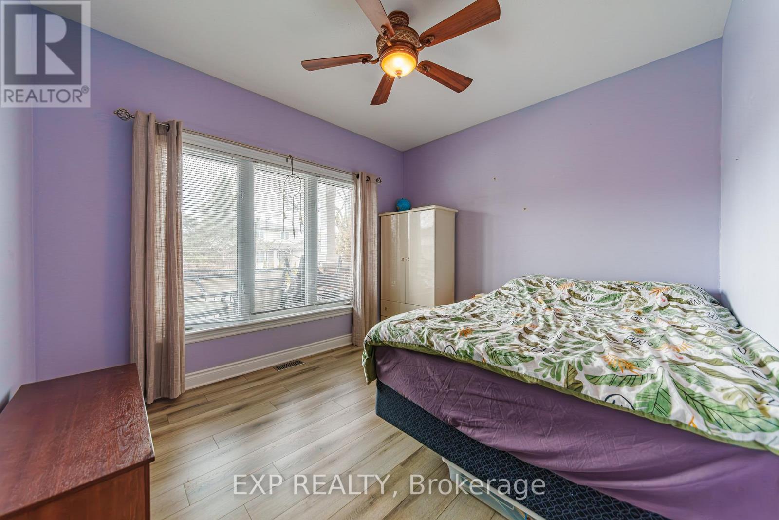 1496 QUEENSDALE AVENUE - 14