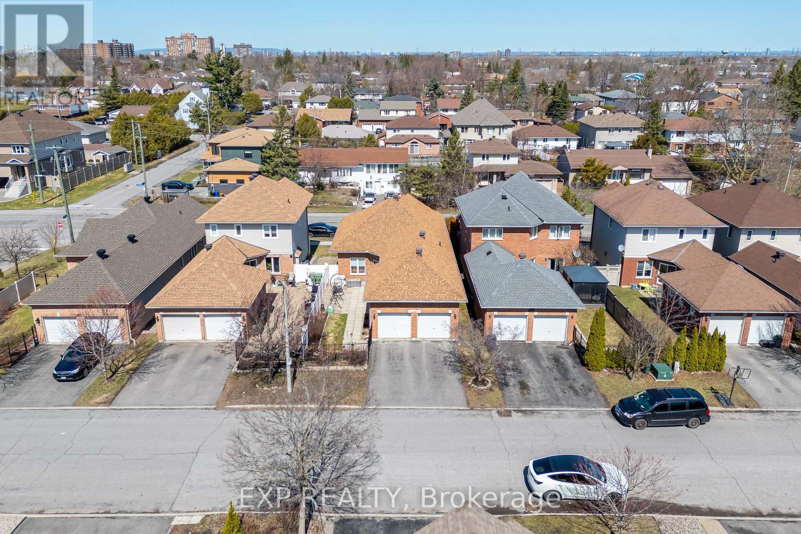 1496 QUEENSDALE AVENUE - 27