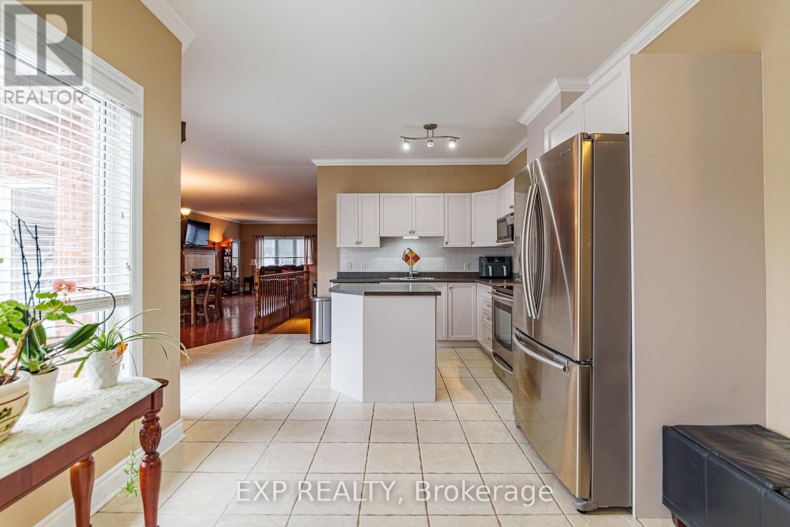 1496 QUEENSDALE AVENUE - 7