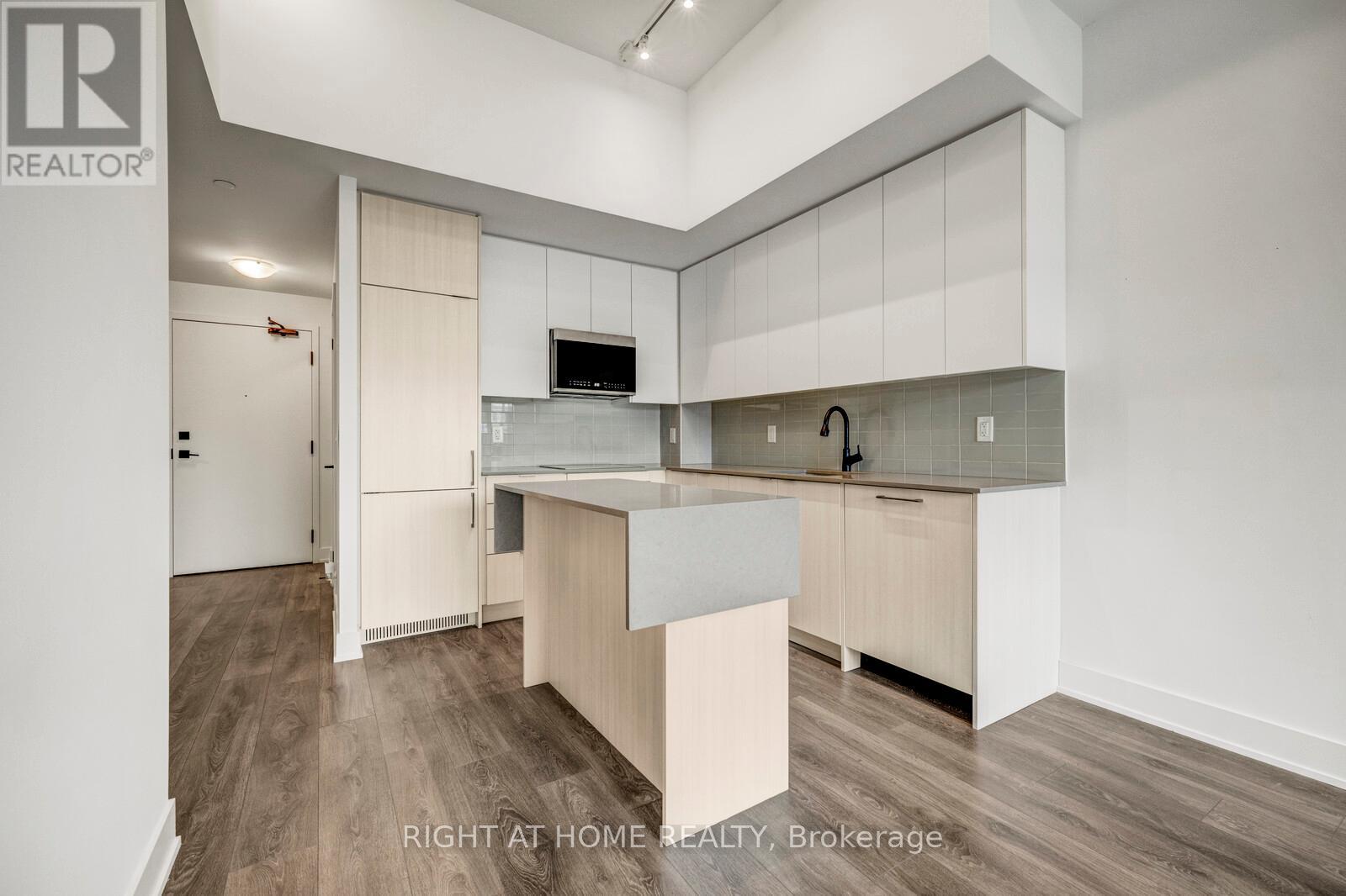 #459 2481 TAUNTON ROAD - 10