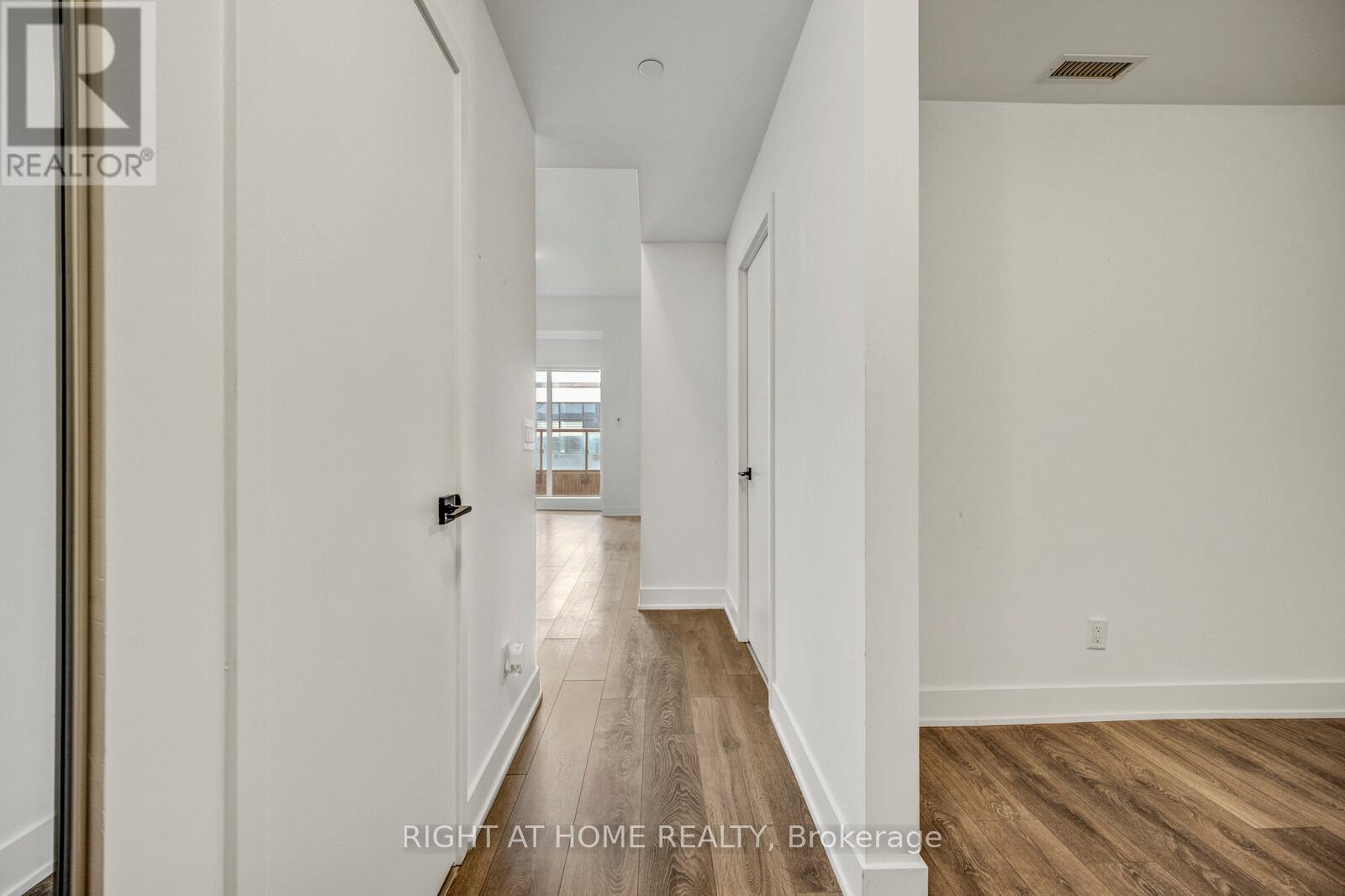#459 2481 TAUNTON ROAD - 3