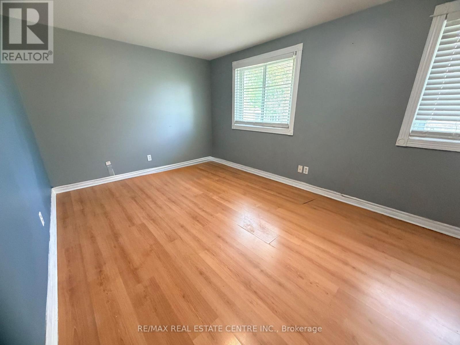 43 FOREST GLEN CRESCENT - 3