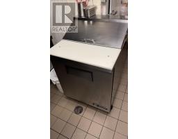 650 Yonge Street, Toronto, ON M4Y2A6 Photo 7