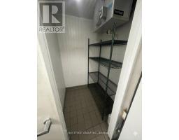 650 Yonge Street, Toronto, ON M4Y2A6 Photo 9