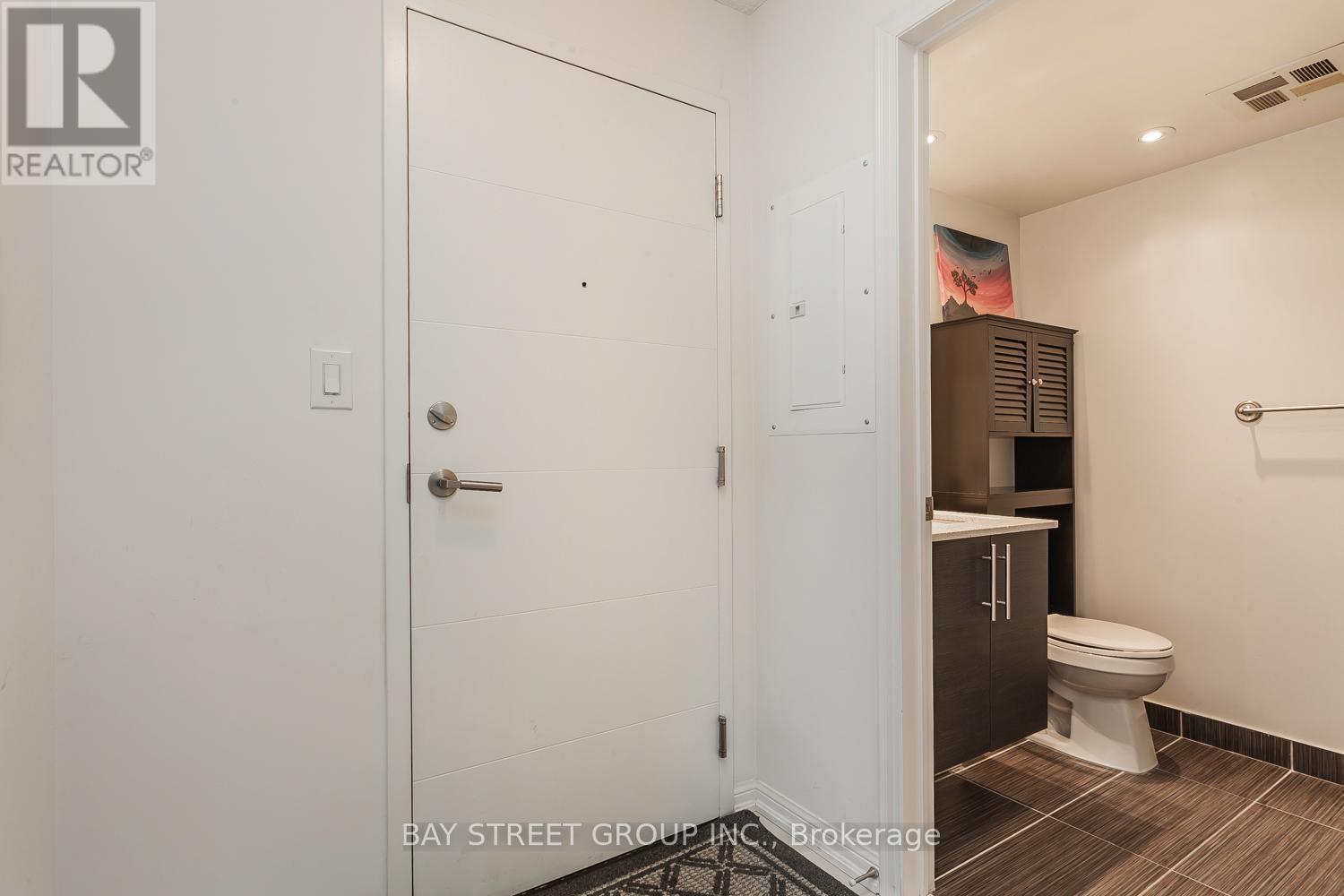 #1615 400 ADELAIDE STREET E - 8
