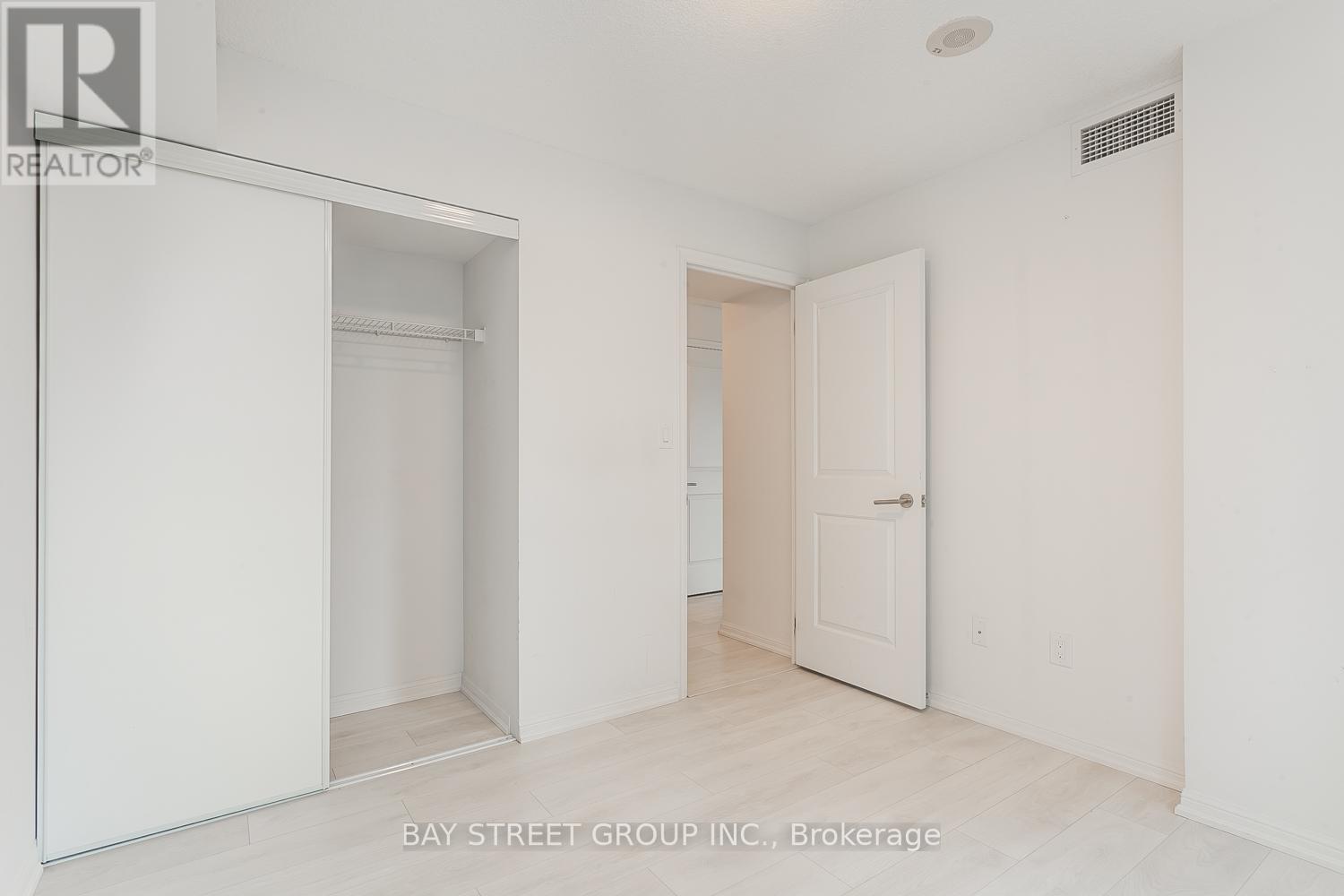 #1615 400 ADELAIDE STREET E - 9