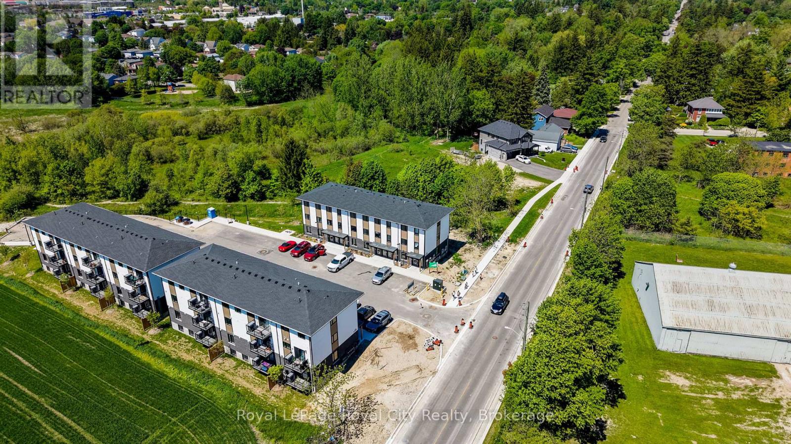 #7 465 GARAFRAXA STREET W - 31