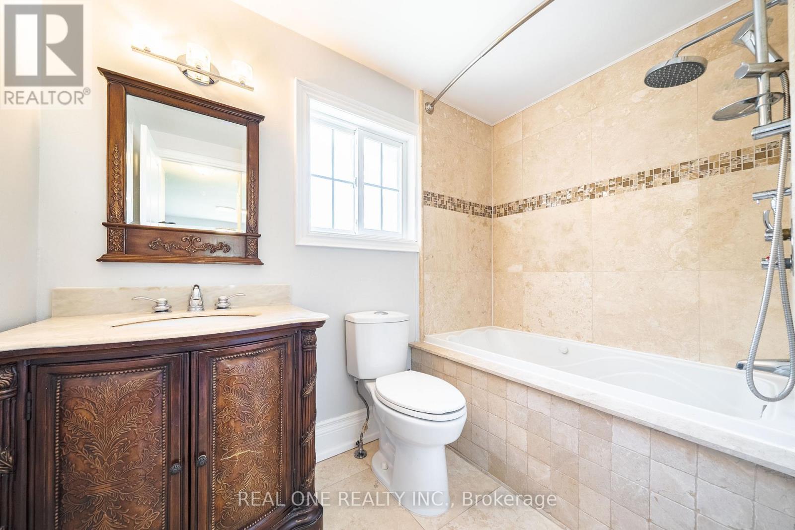 67 ELEANOR CIRCLE - 35