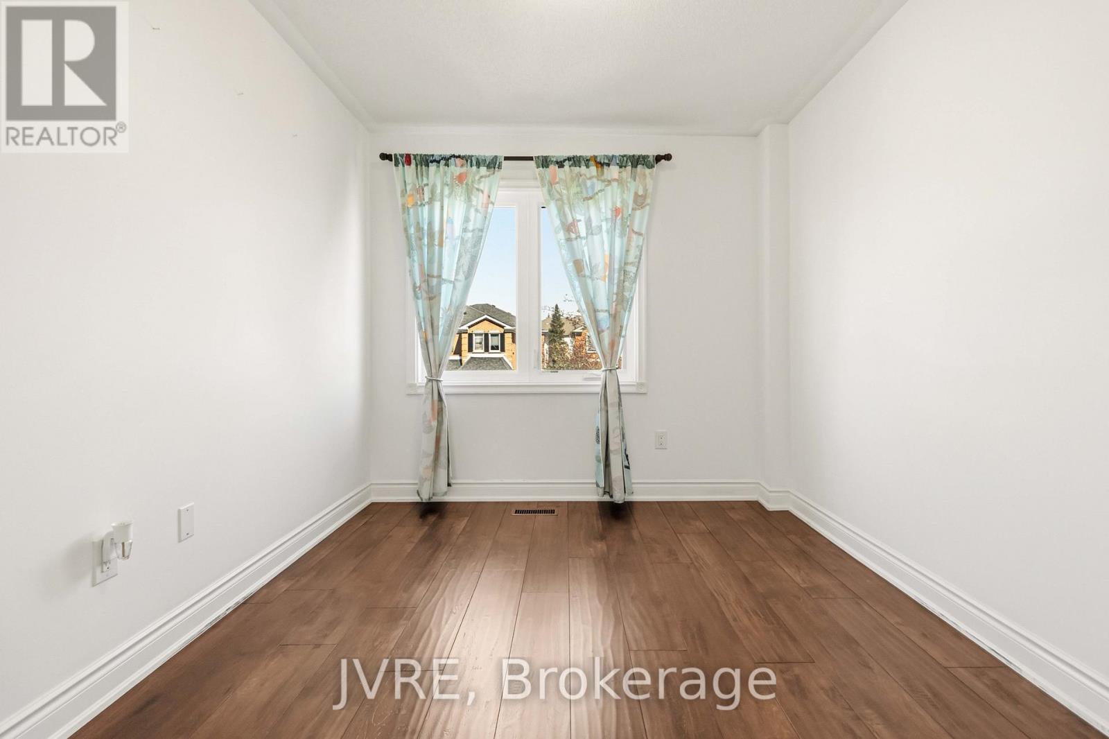 2918 WESTBURY COURT - 24