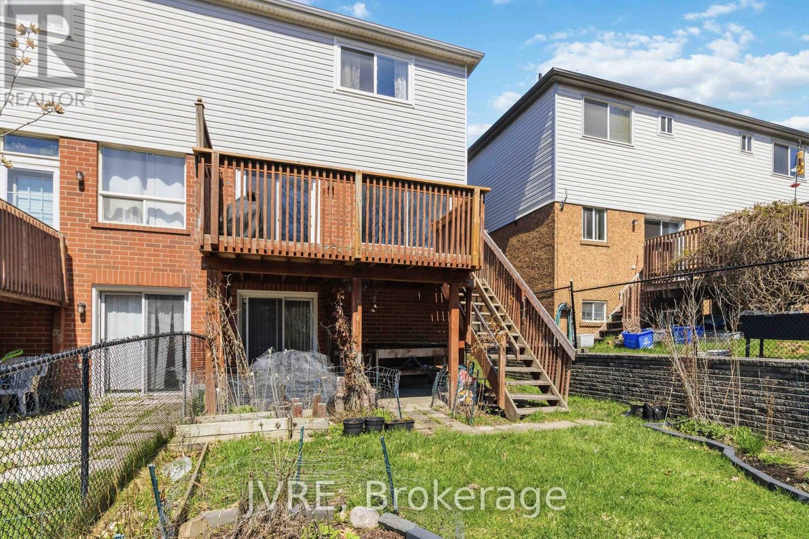2918 WESTBURY COURT - 33