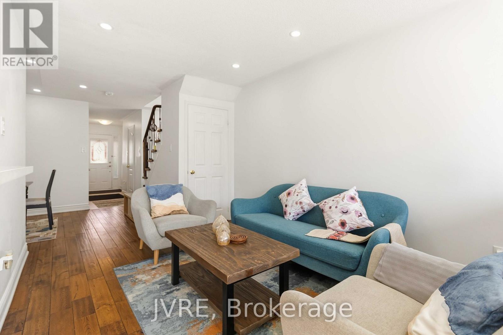 2918 WESTBURY COURT - 7