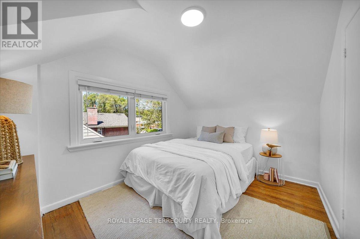 28 CROWLAND DRIVE - 17