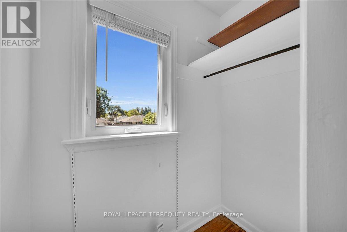 28 CROWLAND DRIVE - 18
