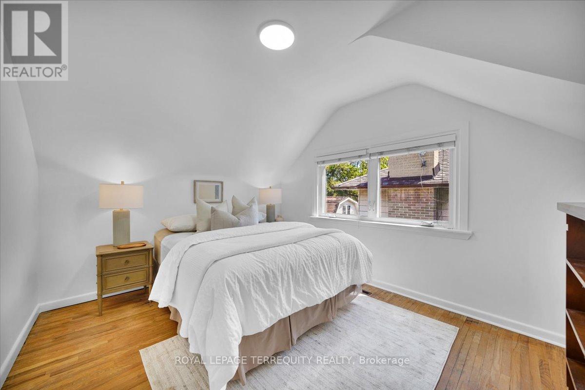 28 CROWLAND DRIVE - 22