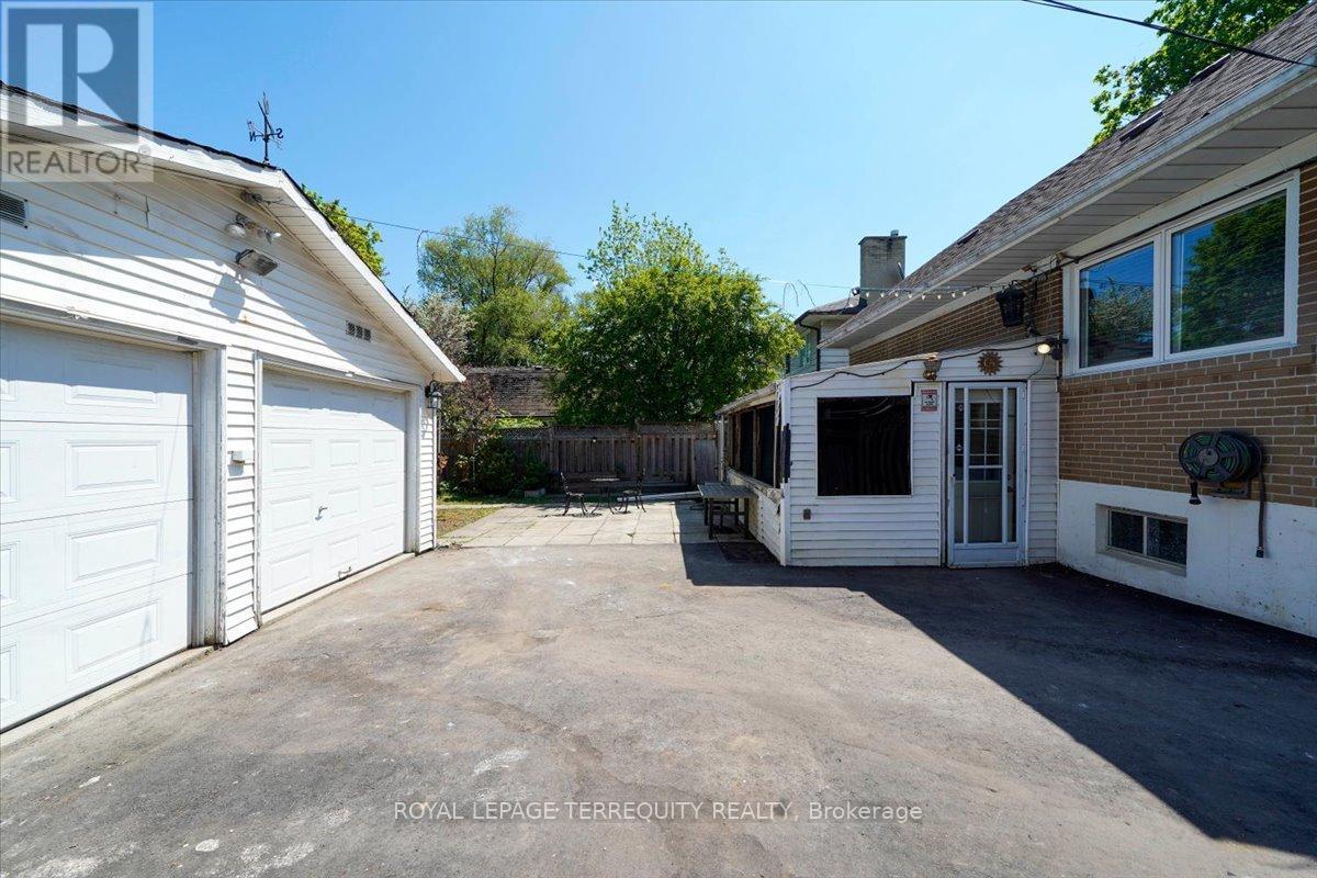 28 CROWLAND DRIVE - 35
