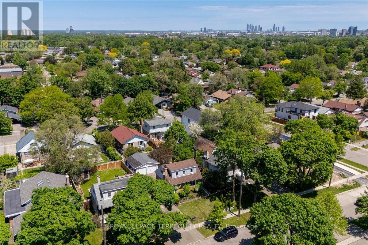 28 CROWLAND DRIVE - 37