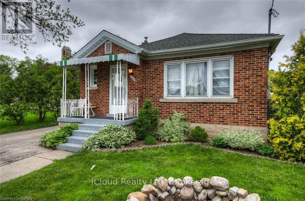444 STIRLING AVENUE S - 1