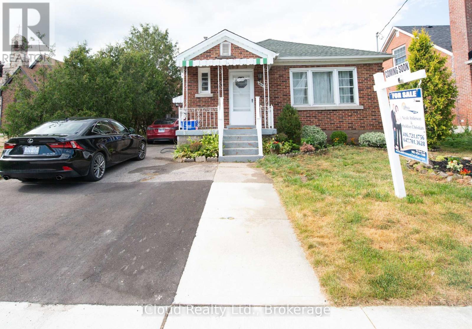 444 STIRLING AVENUE S - 2