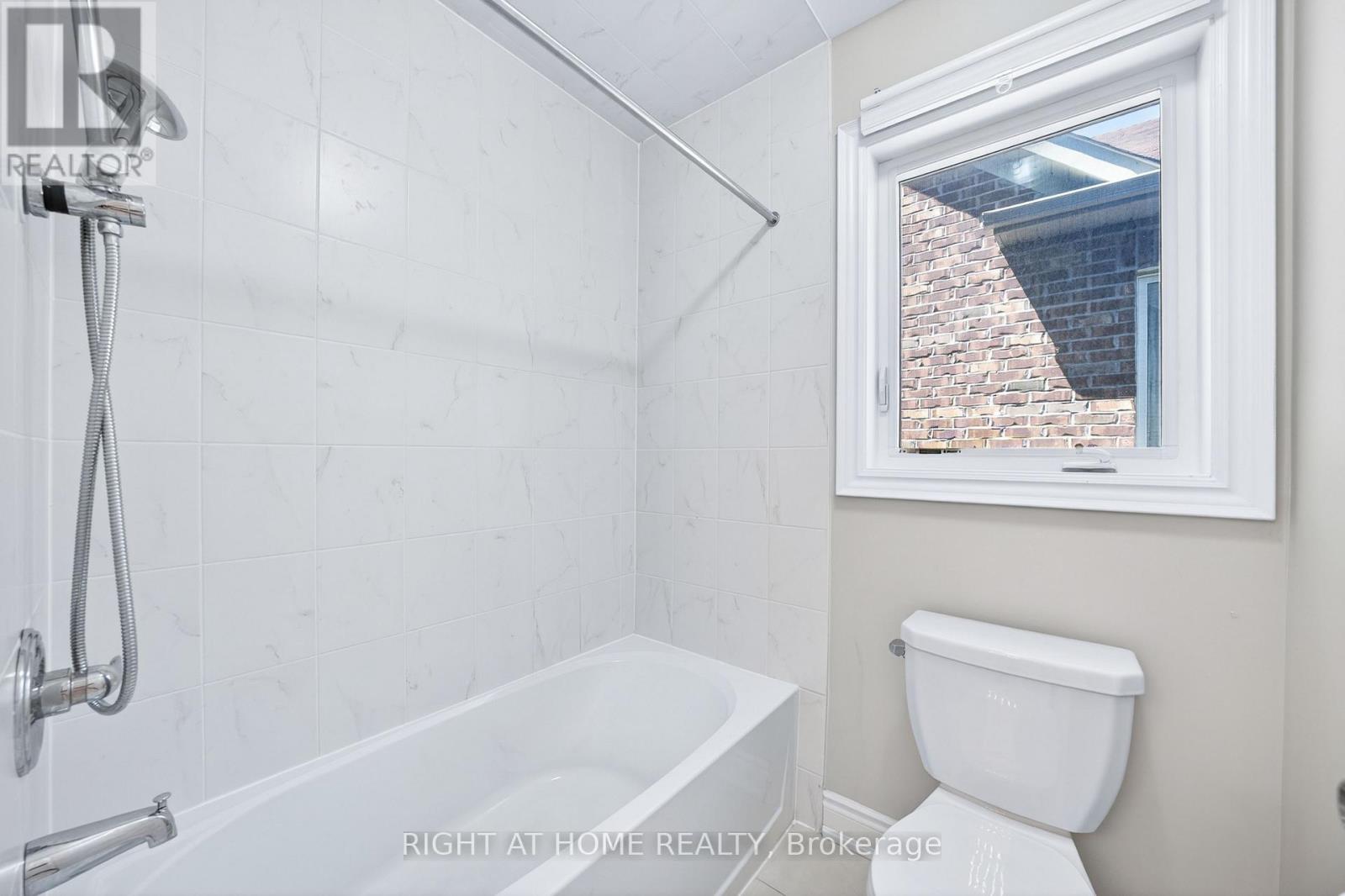 1160 PEELAR CRESCENT - 23