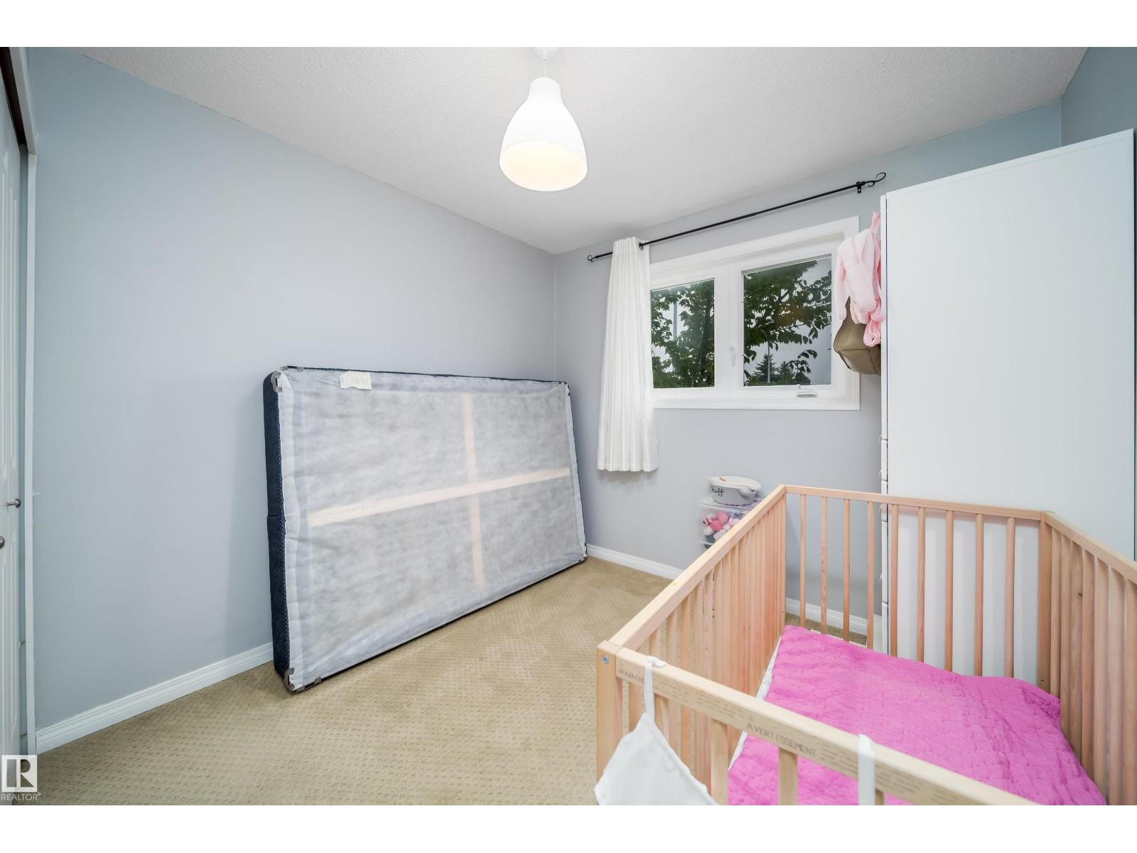 8512 142A AV NW - 23