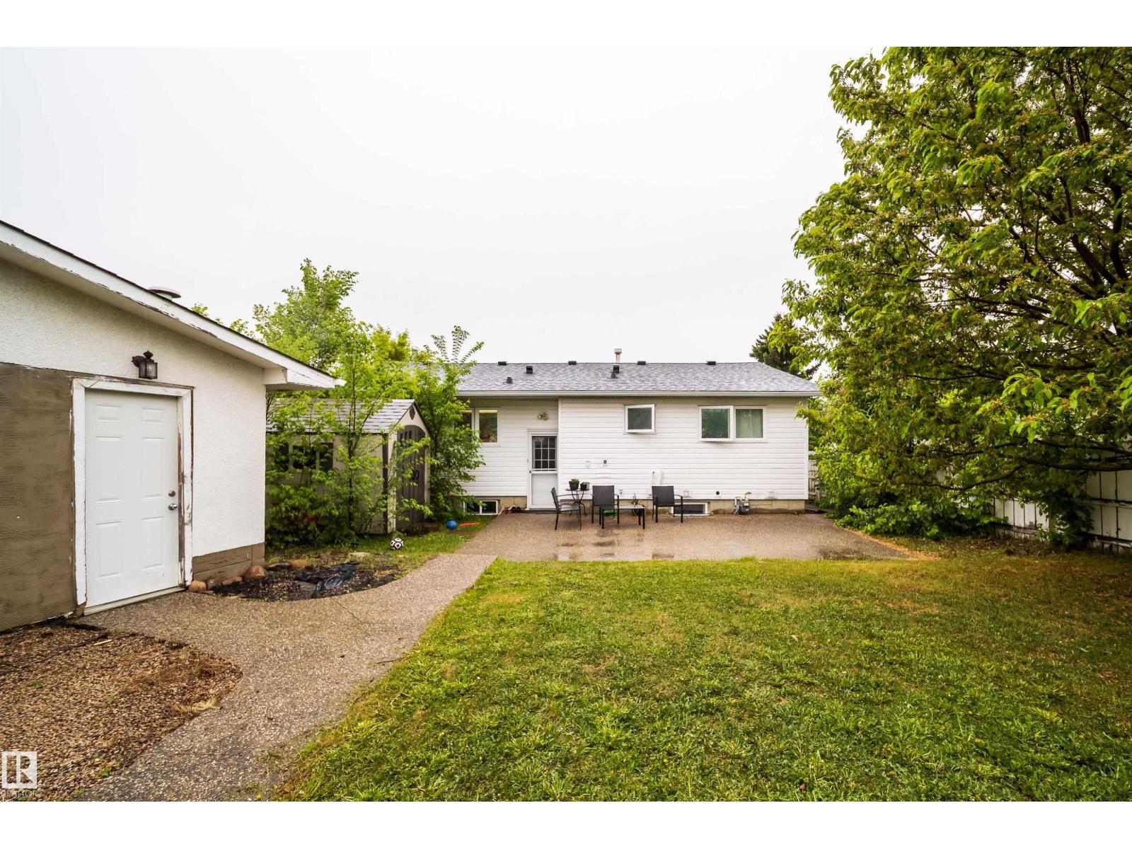 8512 142A AV NW - 33