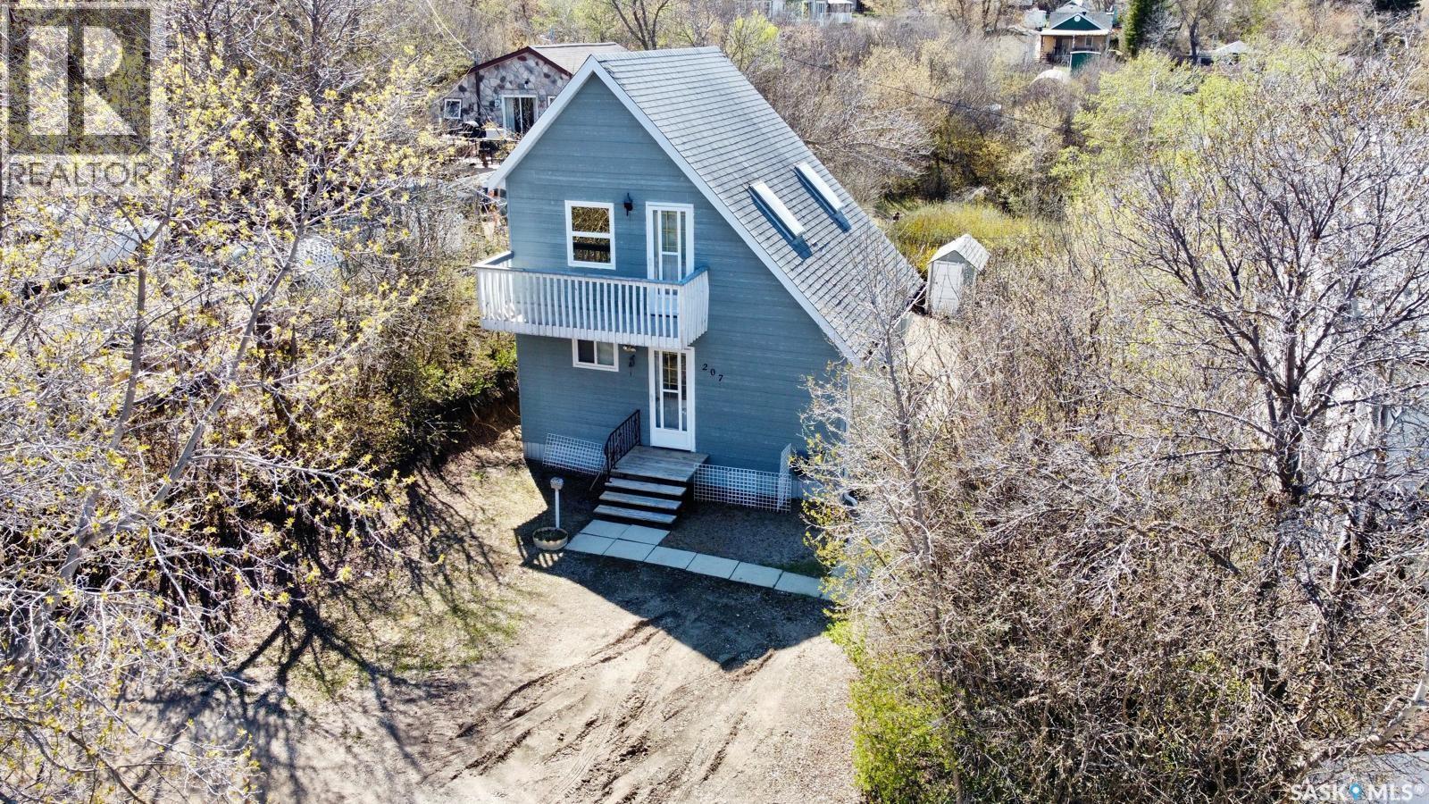 207 Regina STREET - photo 3