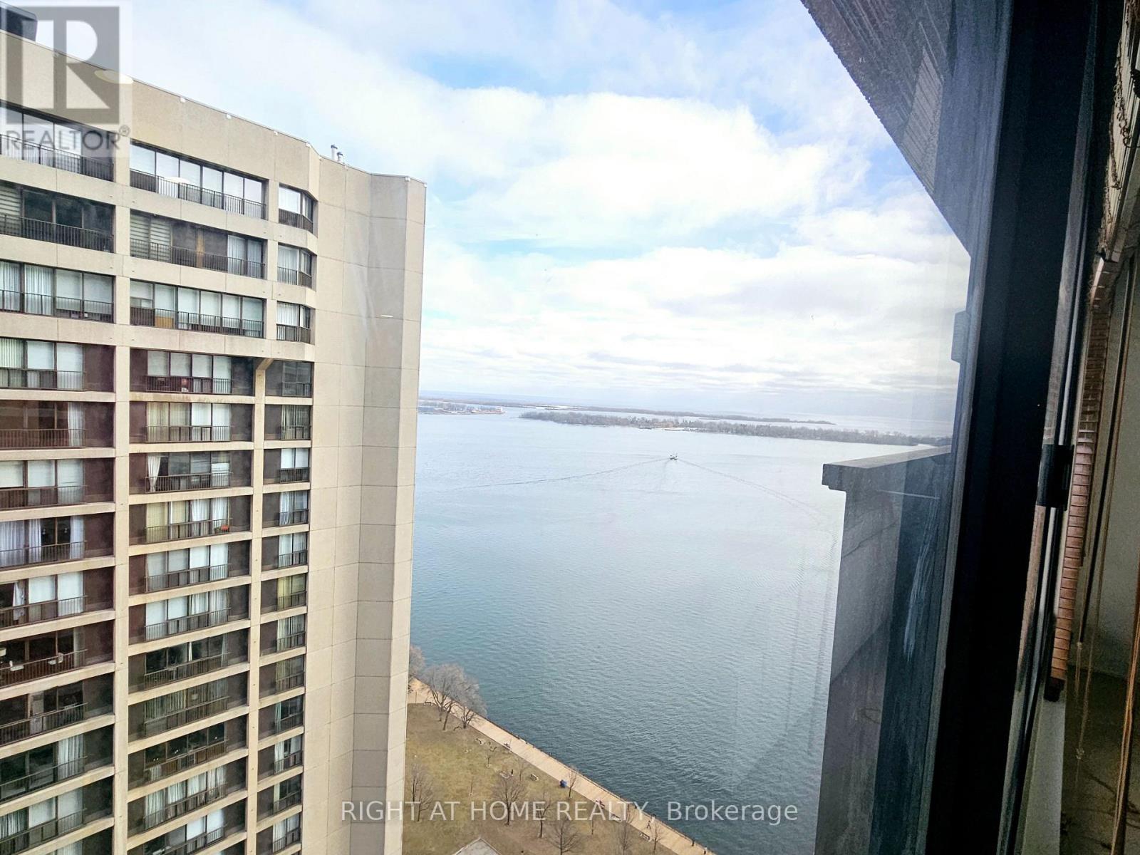 Listing photo of 3306 - 65 HARBOUR SQUARE