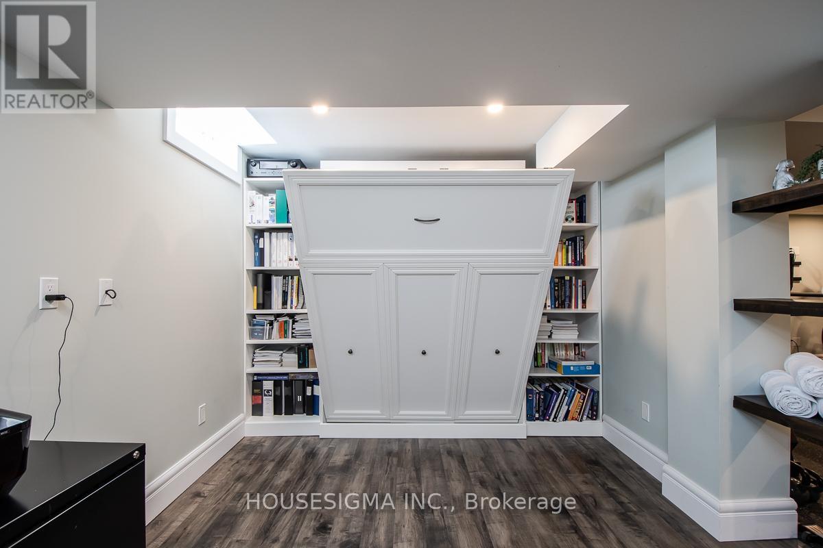 27 STAPLES AVENUE - 34