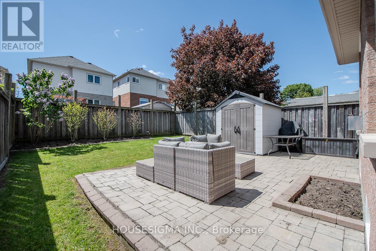 27 STAPLES AVENUE - 36