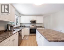 2602 Hawser Avenue, Coquitlam, BC V3C4E1 Photo 10
