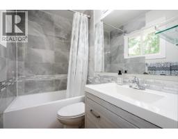 2602 Hawser Avenue, Coquitlam, BC V3C4E1 Photo 16