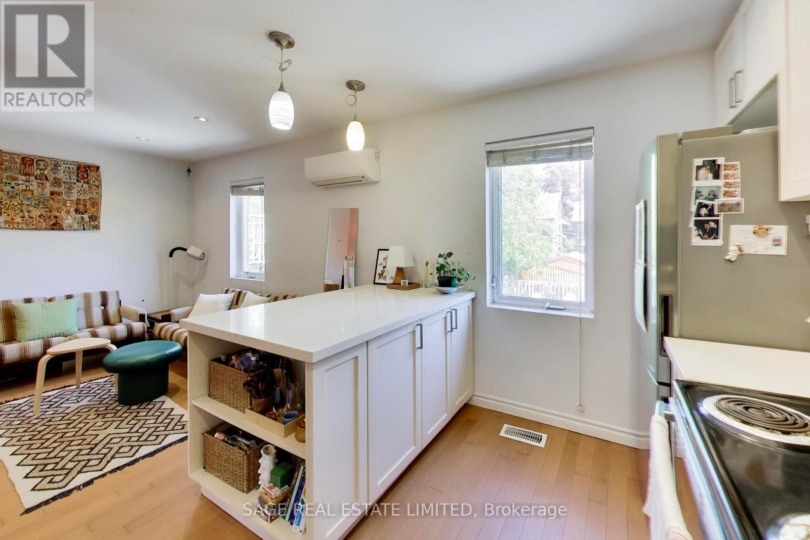 1575 DUFFERIN STREET - 6