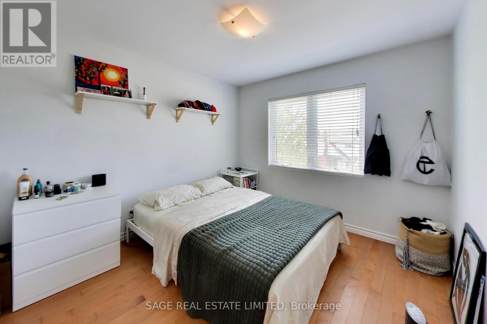 1575 DUFFERIN STREET - 7