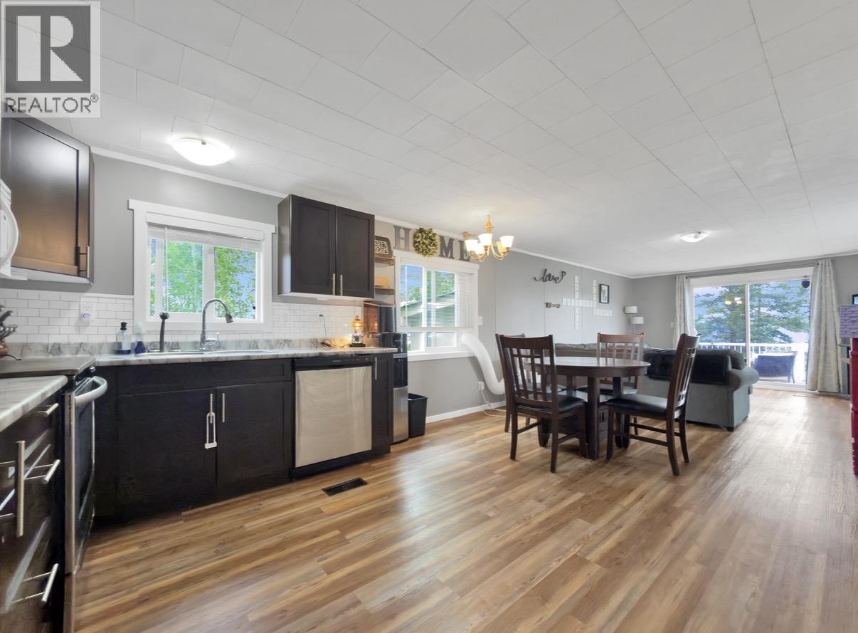 642 HODGSON ROAD - 23