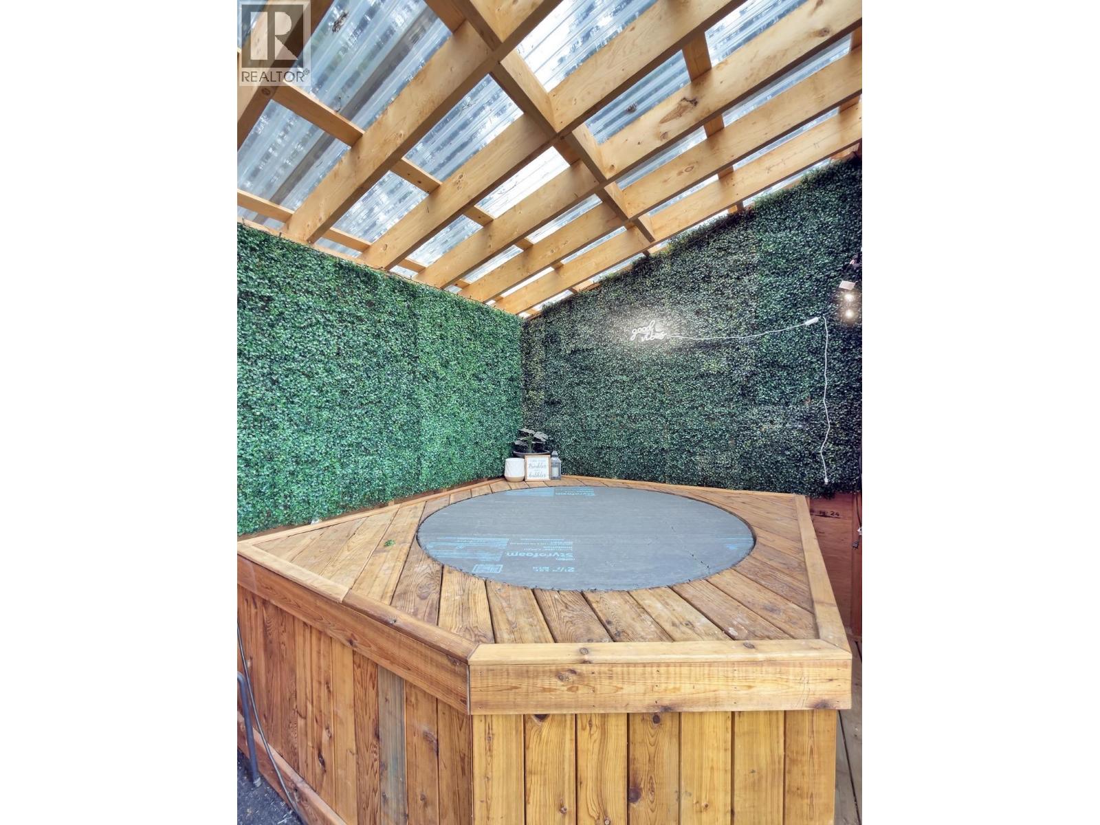 642 HODGSON ROAD - 37