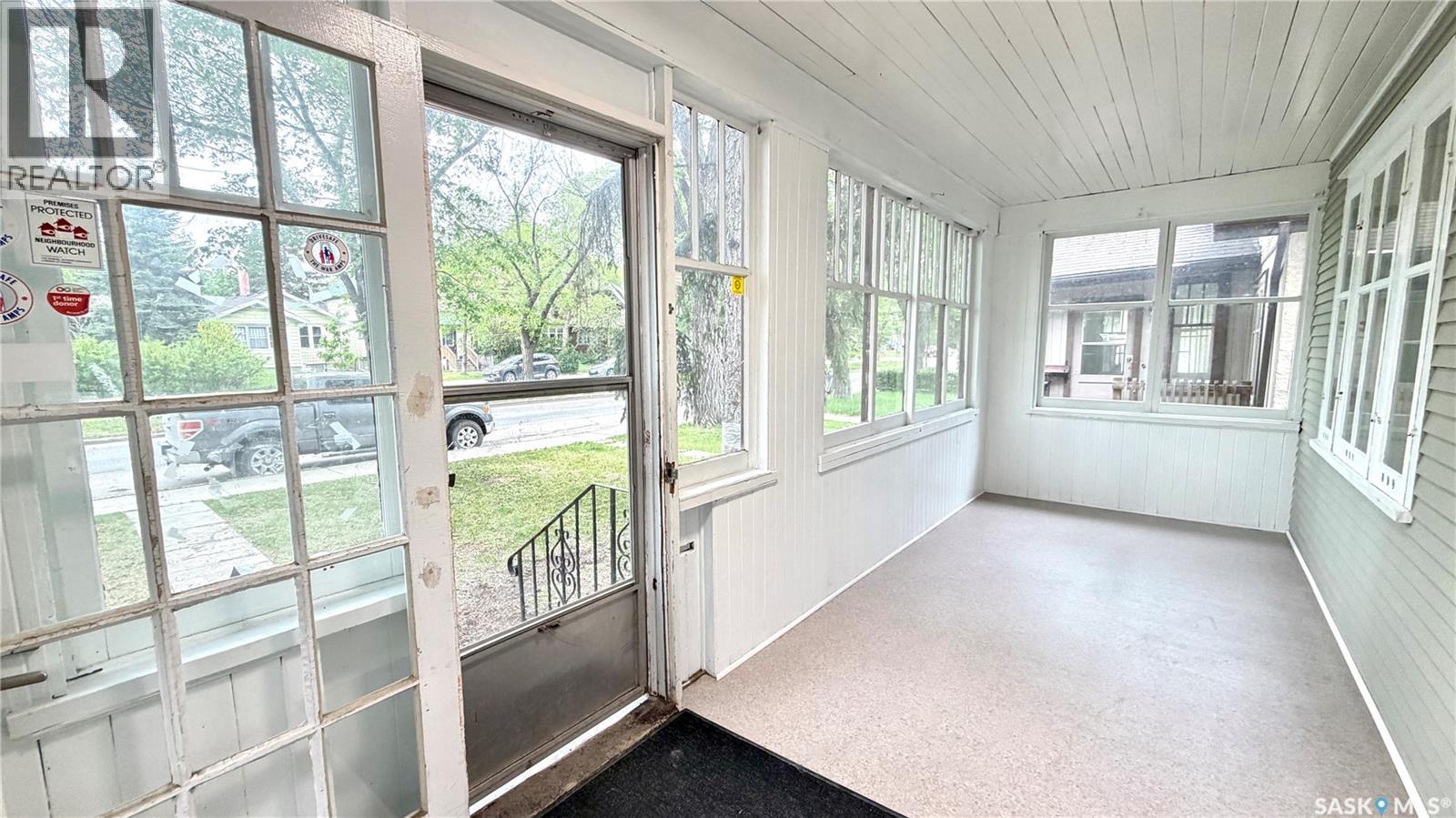 3312 Victoria AVENUE - 5