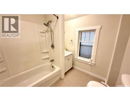 3312 Victoria Avenue, Regina, SK S4T1L6 Photo 26