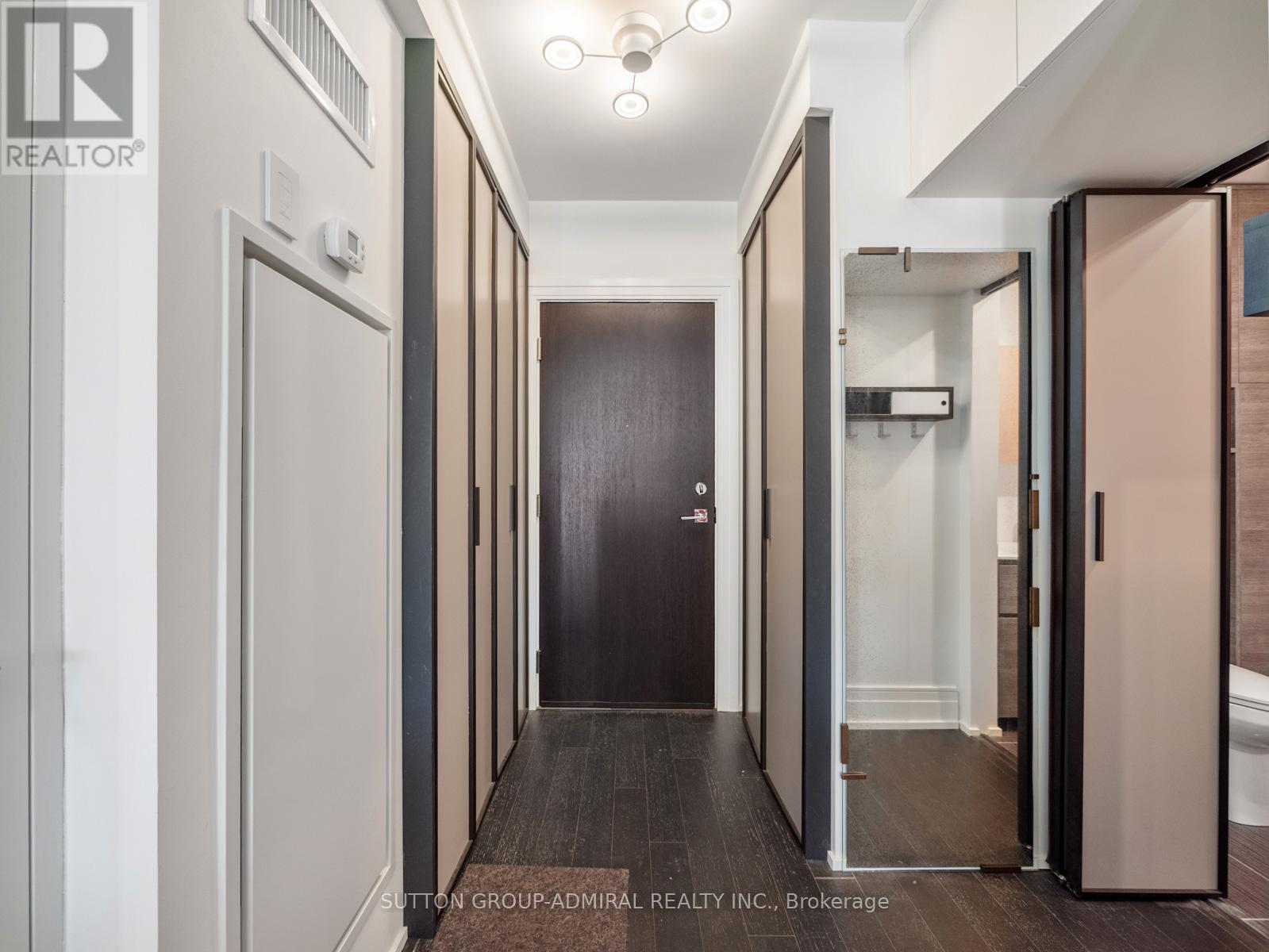#410 90 NIAGARA STREET - 3