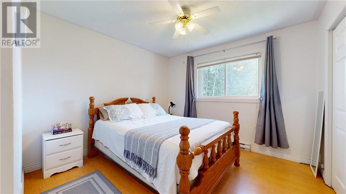 1028 Bay Estates - 29